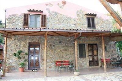 фото отеля Bed & Breakfast La Finestra sul Parco Cefalu