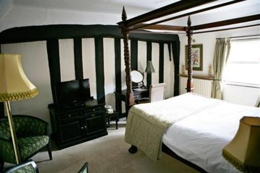 фото отеля Saracens Head Hotel