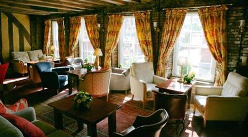 фото отеля Saracens Head Hotel