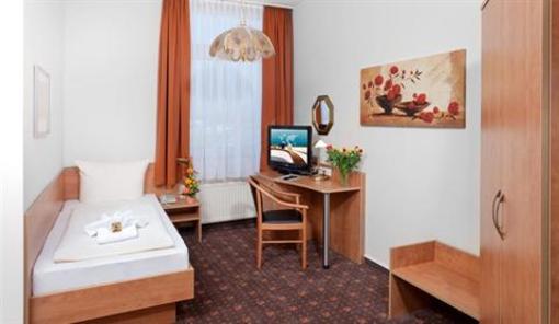 фото отеля Hotel Dreilanderbrucke