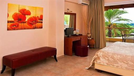фото отеля Kelyfos Hotel Neos Marmaras