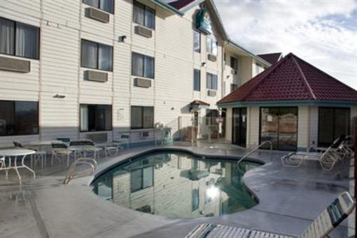 фото отеля Baymont Inn & Suites Bellingham