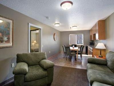 фото отеля Howard Johnson Inn & Suites Chamberlain Oacoma South Dakota