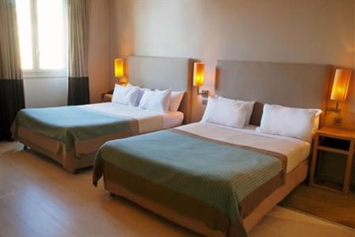 фото отеля Grand Tonic Hotel Vieux Port