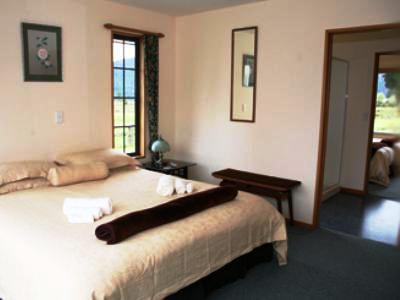 фото отеля Fox Glacier Mountainview Bed and Breakfast