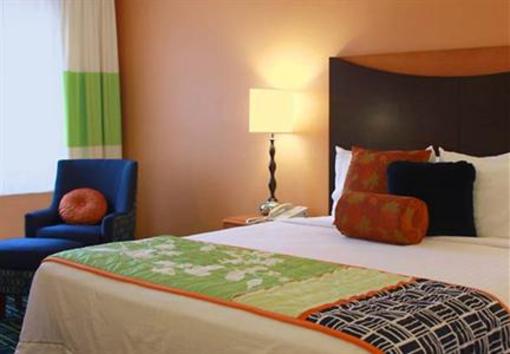 фото отеля Fairfield Inn Albuquerque Airport