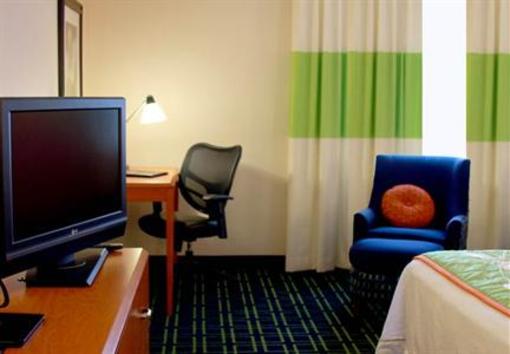 фото отеля Fairfield Inn Albuquerque Airport