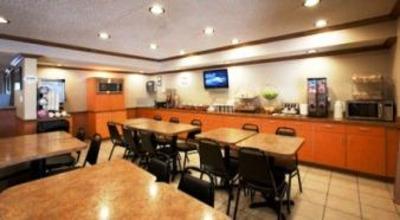 фото отеля Super 8 Austin/University/Downtown