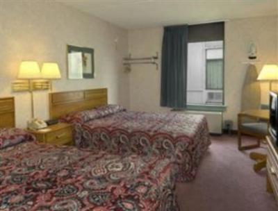 фото отеля Columbus Inn & Suites