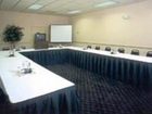 фото отеля Columbus Inn & Suites