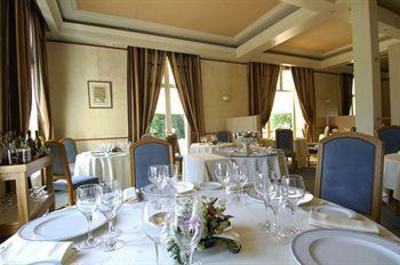фото отеля Domaine Des Sequoias Hotel Bourgoin-Jallieu