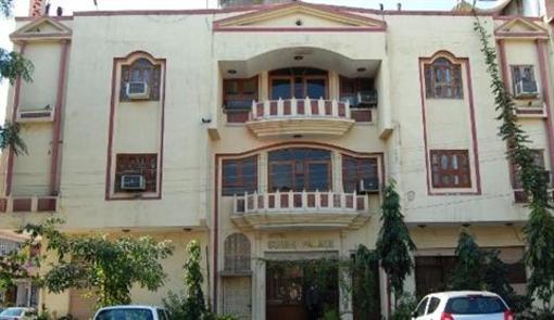 фото отеля Hotel Surbhi Palace