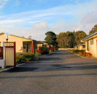 фото отеля Marsden Court Apartments Strahan