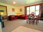 фото отеля Marsden Court Apartments Strahan