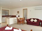 фото отеля Marsden Court Apartments Strahan