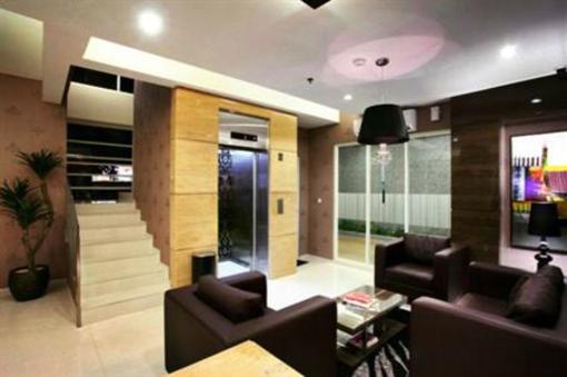 фото отеля Tendean Residence