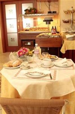 фото отеля Hotel Gabbiano Rimini