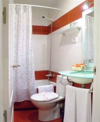 фото отеля Hostal Santillan Madrid
