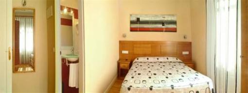 фото отеля Hostal Santillan Madrid