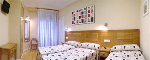 фото отеля Hostal Santillan Madrid