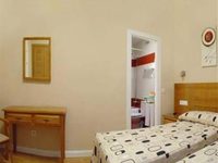 Hostal Santillan Madrid