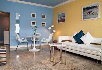 фото отеля Hollywood Beach Suites Hostel and Hotel