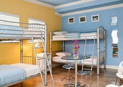 фото отеля Hollywood Beach Suites Hostel and Hotel