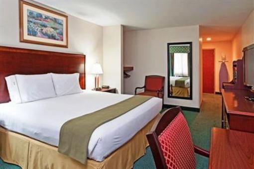 фото отеля Holiday Inn Express Birch Run Frankenmuth Area