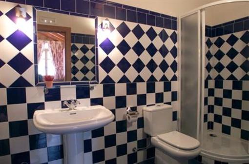 фото отеля Apartamentos Rurales Pedredo Arenas De Iguna