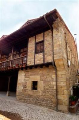 фото отеля Apartamentos Rurales Pedredo Arenas De Iguna