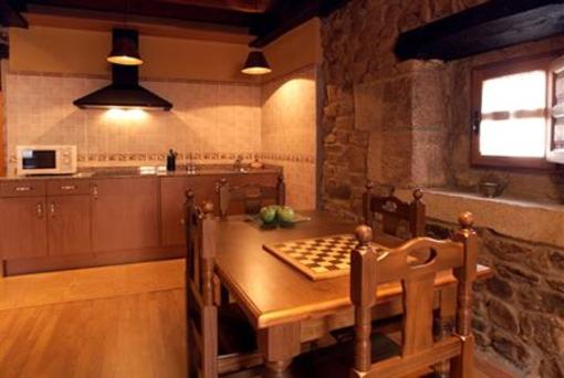 фото отеля Apartamentos Rurales Pedredo Arenas De Iguna