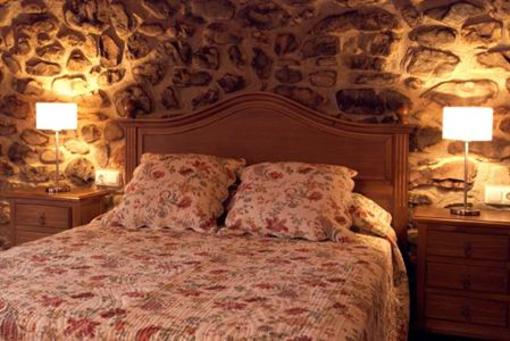 фото отеля Apartamentos Rurales Pedredo Arenas De Iguna