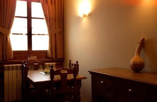 фото отеля Apartamentos Rurales Pedredo Arenas De Iguna