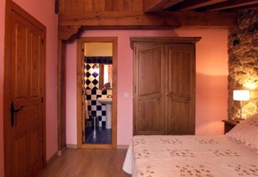 фото отеля Apartamentos Rurales Pedredo Arenas De Iguna