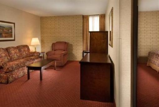 фото отеля Drury Inn & Suites Charlotte North