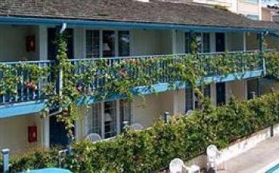 фото отеля Dolphin Inn Carmel By the Sea