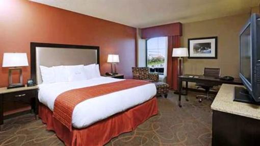 фото отеля Doubletree Austin - University Area