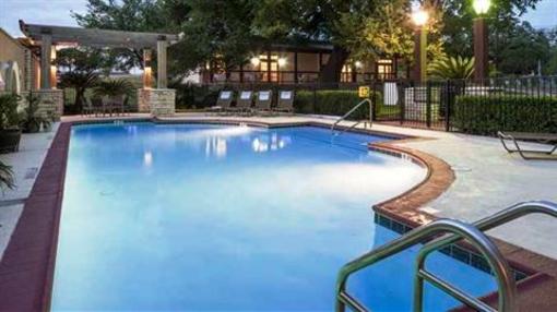 фото отеля Doubletree Austin - University Area