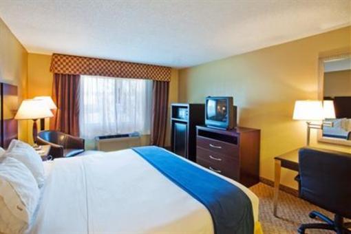 фото отеля Holiday Inn Express Atlanta - Gwinnett Mall