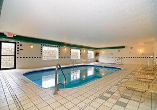 фото отеля Comfort Suites Saint Joseph (Missouri)