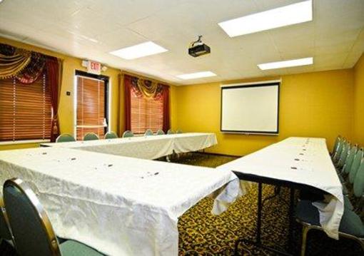 фото отеля Comfort Suites Saint Joseph (Missouri)