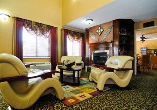 фото отеля Comfort Suites Saint Joseph (Missouri)