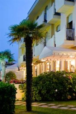 фото отеля Hotel Junior Cavallino-Treporti