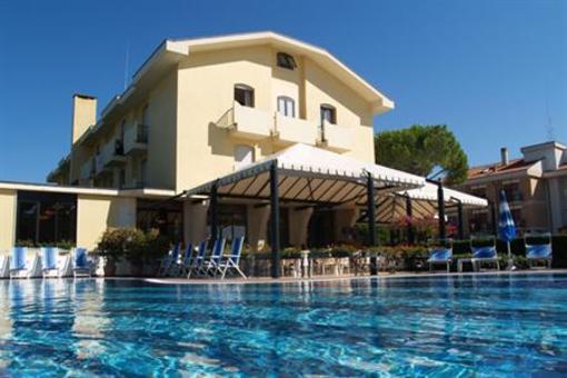 фото отеля Hotel Junior Cavallino-Treporti