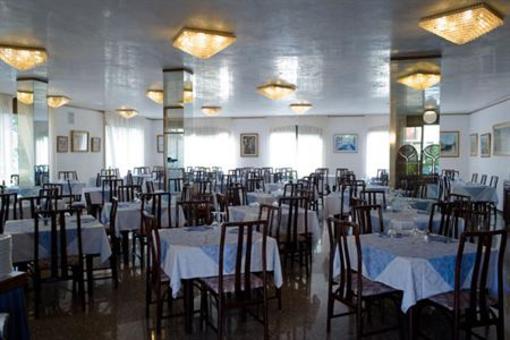 фото отеля Hotel Junior Cavallino-Treporti