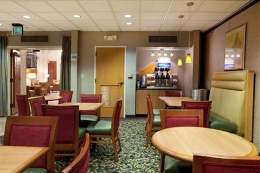 фото отеля Holiday Inn Express Hotel And Suites Sulphur