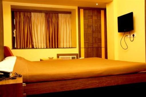 фото отеля Hotel Trimoorti