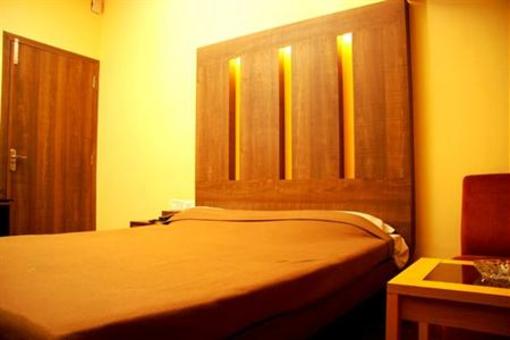 фото отеля Hotel Trimoorti