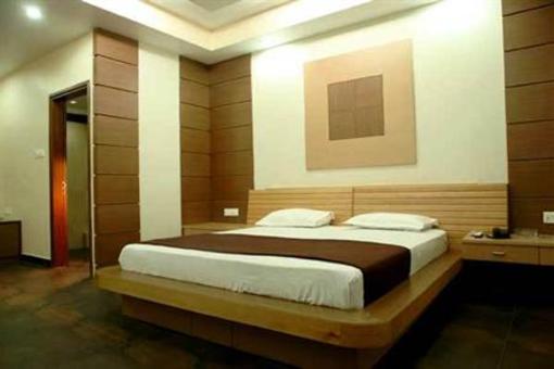 фото отеля Hotel Trimoorti