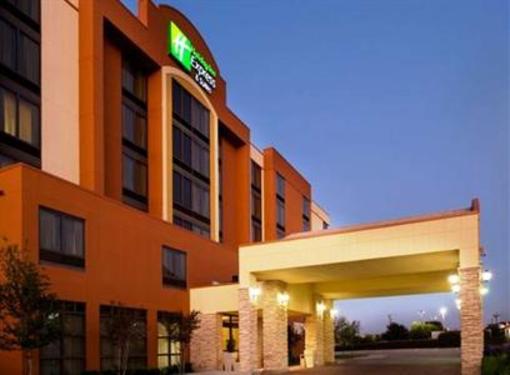 фото отеля Holiday Inn Express & Suites DFW Airport South Hotel